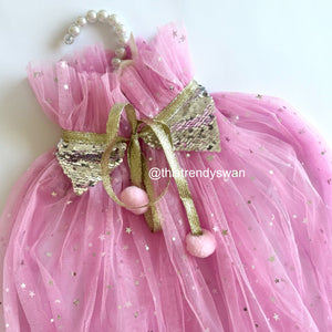 Ara Cape