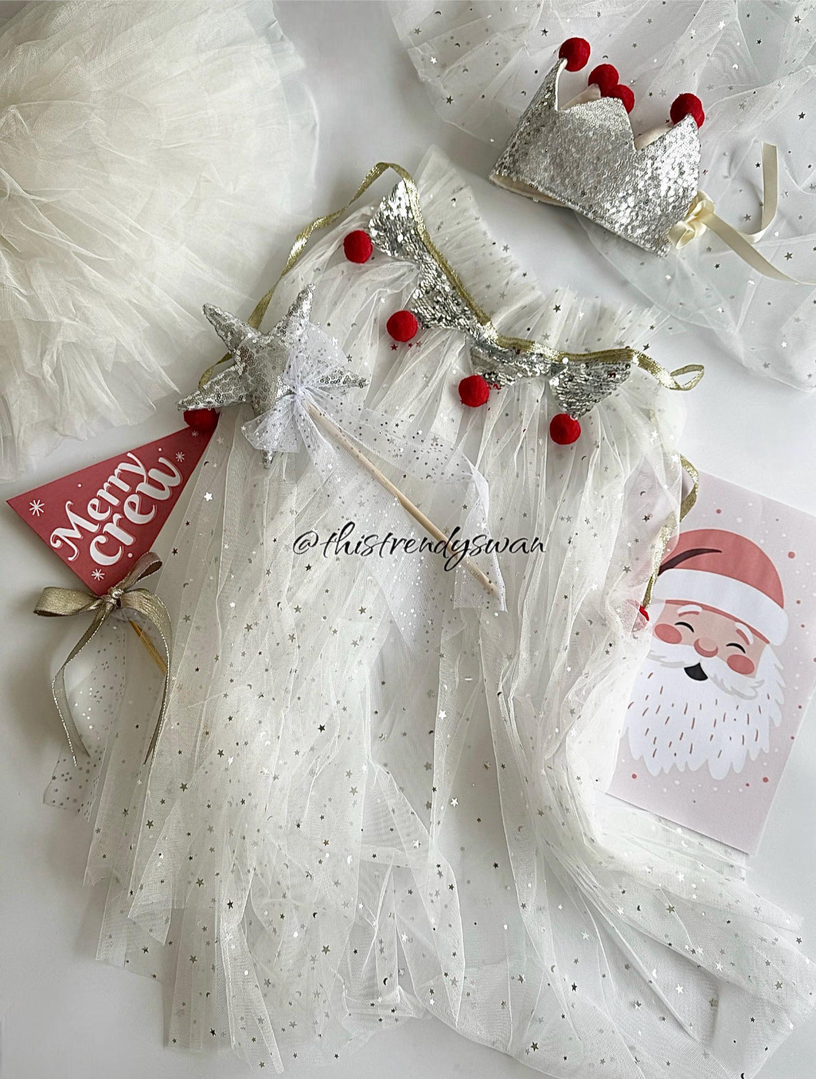 White Cape & Crown, Wand